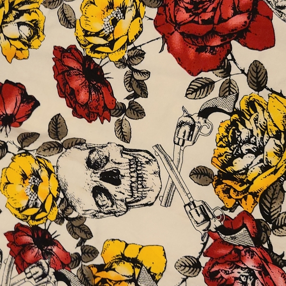 COPY - Hot topic 2011 skulls and guns swing dress - Picture 9 of 9